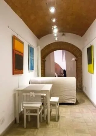 Domus Gallery Monti Apartment Rome